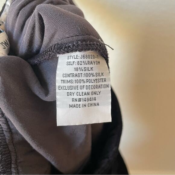 Johnny Was Ruah Velvet Joggers - Picture 7 of 7